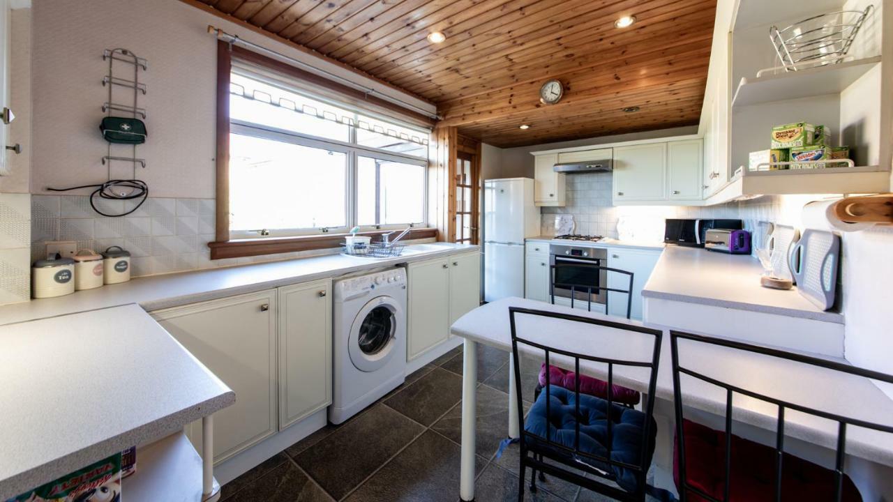 3 Bed House W/Drive & Garden V/Fast Wifi Near Bioquarter Villa Edinburgh Bagian luar foto